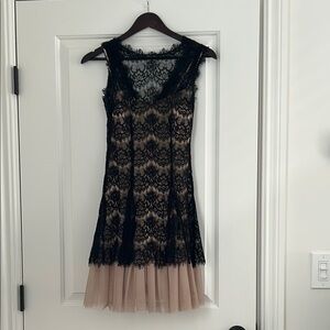 Betsy & Adam Black Tan Pleated Mini Dress
